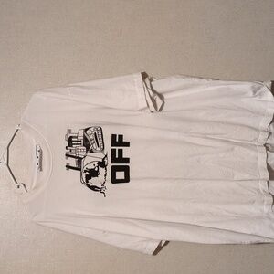 Off white bulldozer tee xl Mislabeled Fits Xxl Authentic